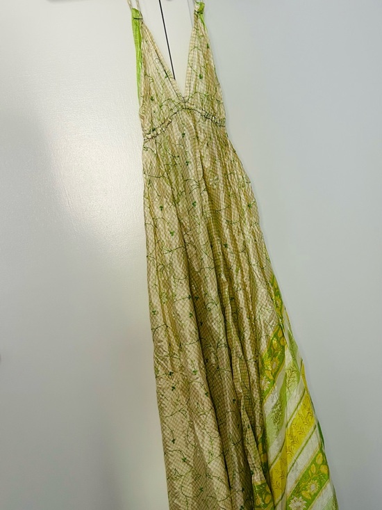 Junglee Bille Dresses & Skirts - Junglee Bille Woman Green Printed V-Neck Maxi Dress with Braided Waist Free Size